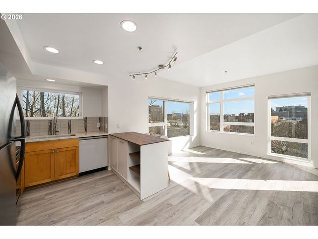 1718 Ne 11TH Ave 415, Portland, OR 97212