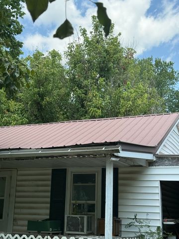 136 Circle Dr, Cookeville, TN 38506