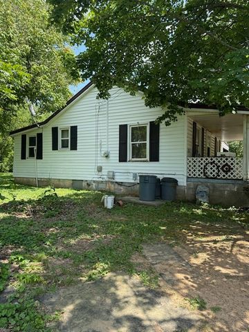 136 Circle Dr, Cookeville, TN 38506