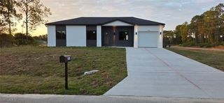 1016 Butler ST E, Lehigh Acres, FL 33974