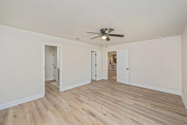 693 E Bowers Avenue, Crestview, FL 32539