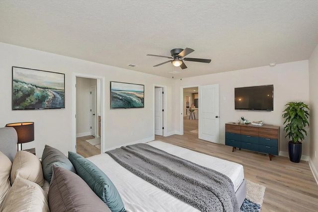 693 E Bowers Avenue, Crestview, FL 32539