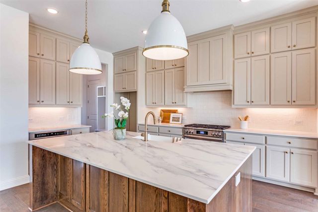 1016 Emery Court, Willow Park, TX 76087
