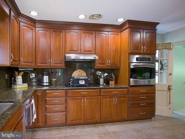 1626 MOUNT PLEASANT RD, Villanova, PA 19085