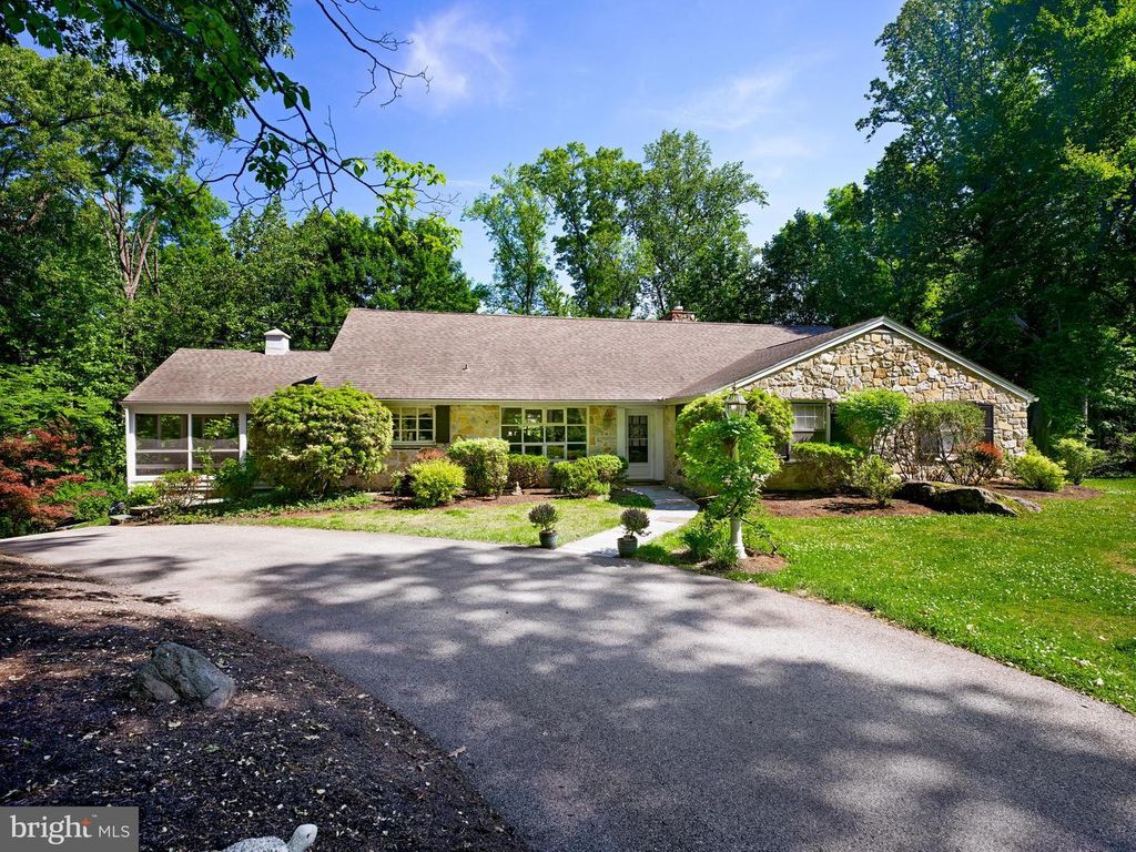 1626 MOUNT PLEASANT RD, Villanova, PA 19085