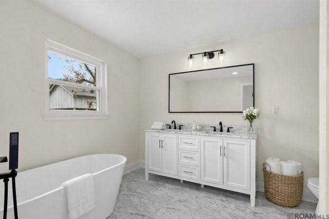 16290 Oakridge Dr, Prairieville, LA 70769