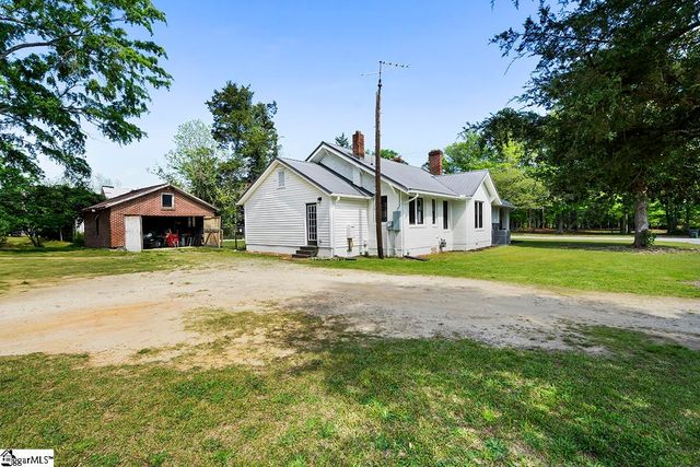 501 N Adair Street, Clinton, SC 29325