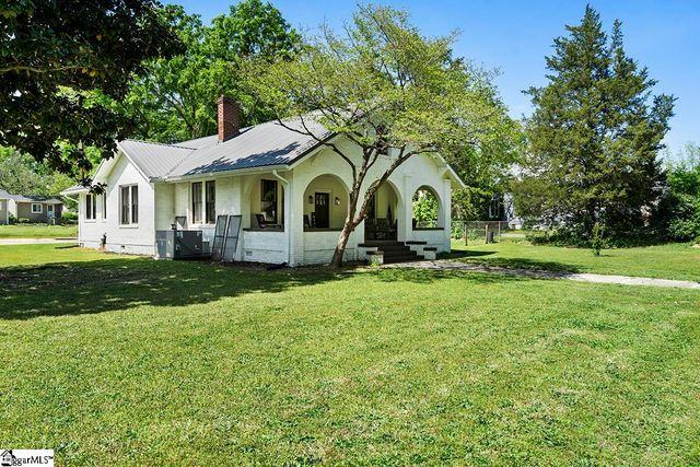 501 N Adair Street, Clinton, SC 29325