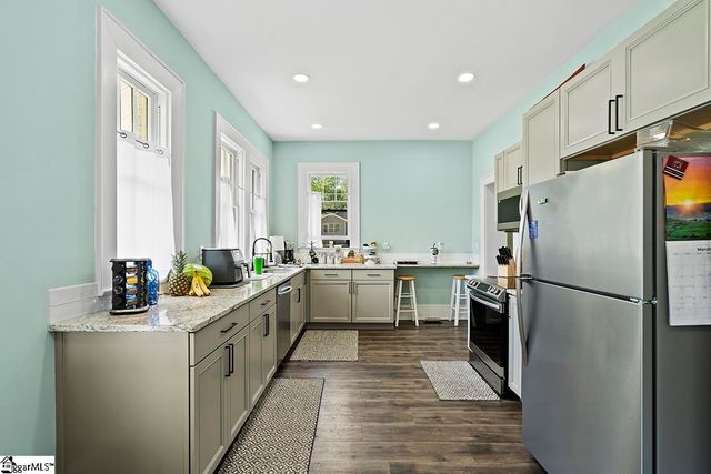 501 N Adair Street, Clinton, SC 29325