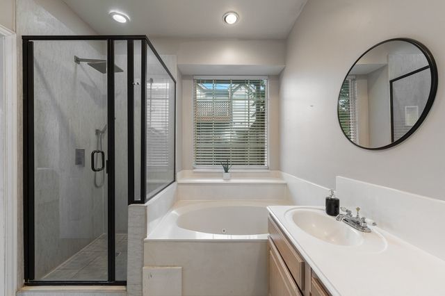 18240 Midway Road 1301, Dallas, TX 75287