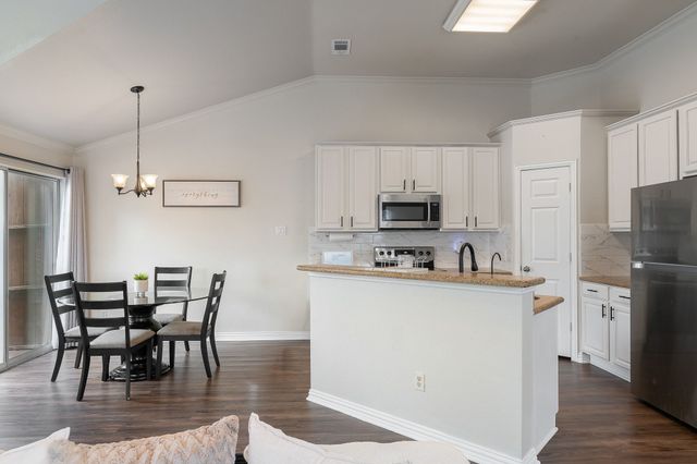 18240 Midway Road 1301, Dallas, TX 75287