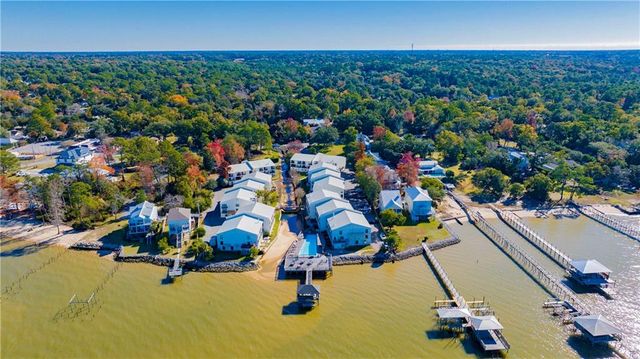 710 Mobile Street 59, Fairhope, AL 36532