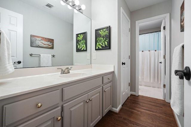 1011 Fairway Valley Drive, Woodstock, GA 30189