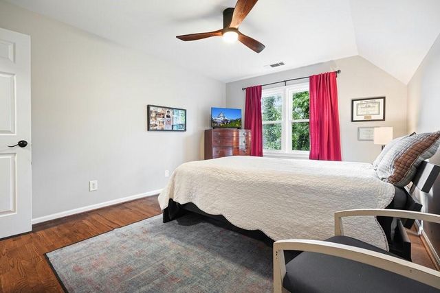 1011 Fairway Valley Drive, Woodstock, GA 30189