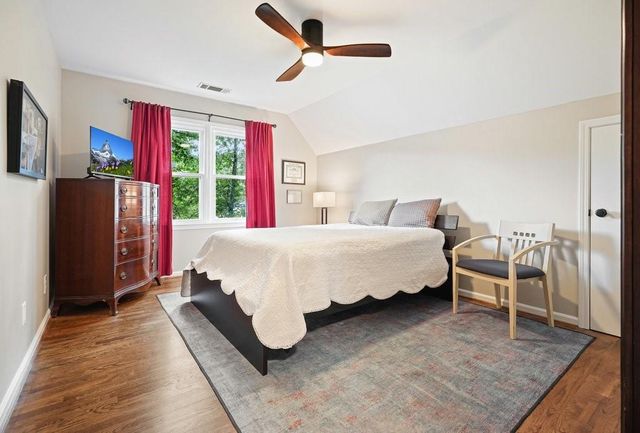 1011 Fairway Valley Drive, Woodstock, GA 30189