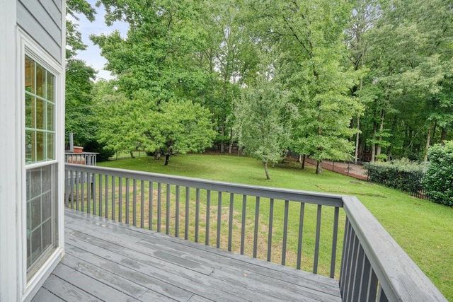 1011 Fairway Valley Drive, Woodstock, GA 30189