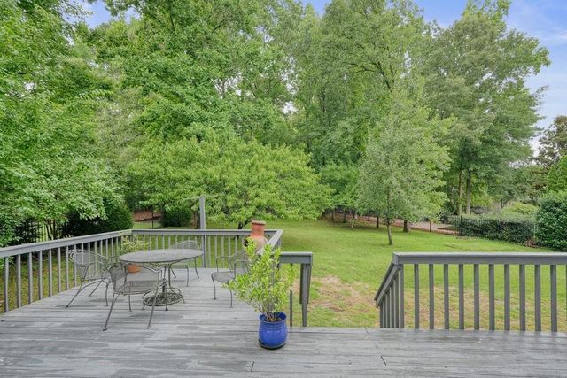 1011 Fairway Valley Drive, Woodstock, GA 30189