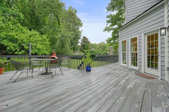 1011 Fairway Valley Drive, Woodstock, GA 30189