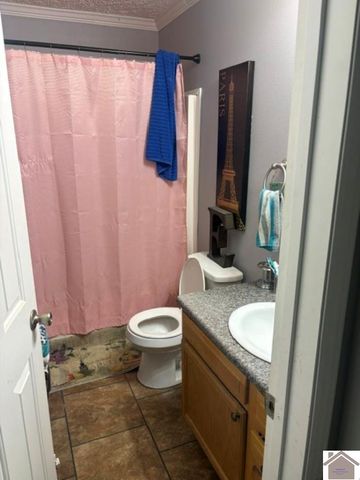 243 Washburn Rd, Benton, KY 42025