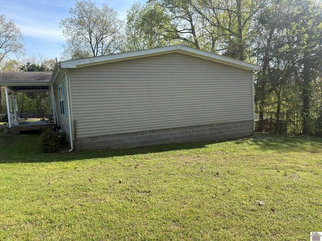243 Washburn Rd, Benton, KY 42025