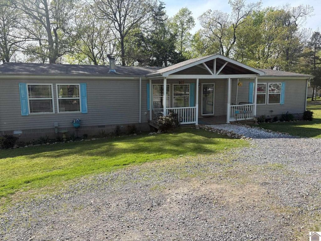 243 Washburn Rd, Benton, KY 42025