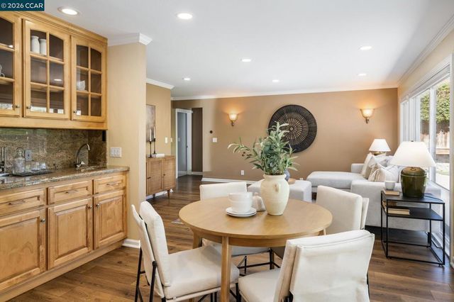 855 Columbine Ct, Danville, CA 94526