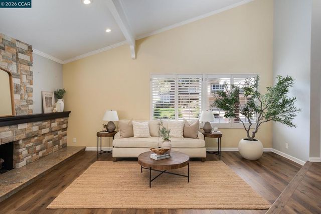 855 Columbine Ct, Danville, CA 94526