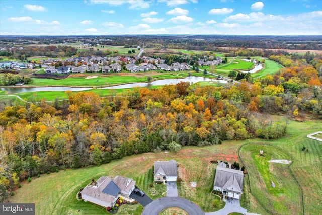 64 COOPER LN, Gettysburg, PA 17325