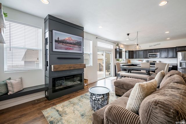 281 W WILLOW DR, Saratoga Springs, UT 84045