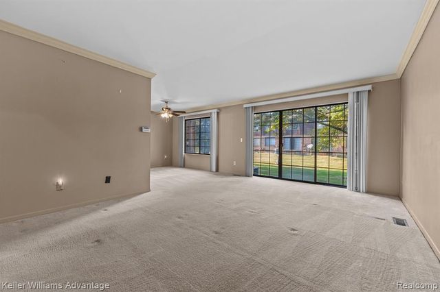 26692 Summerdale Drive, Southfield, MI 48033