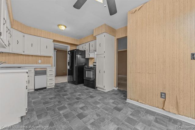 26692 Summerdale Drive, Southfield, MI 48033