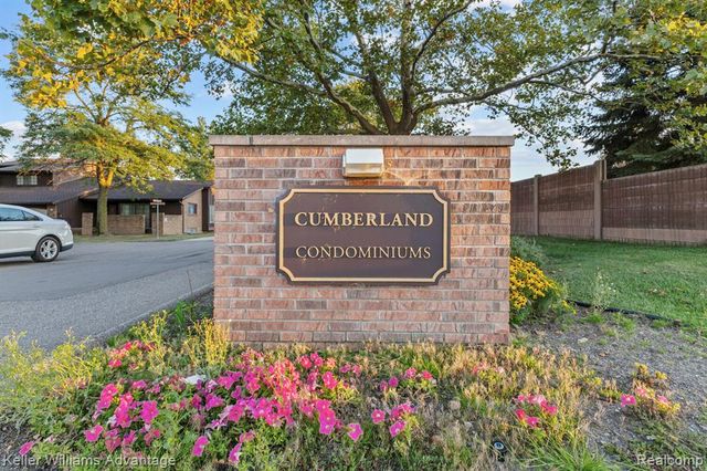 26692 Summerdale Drive, Southfield, MI 48033
