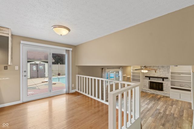 1031 Parkside Drive, Columbus, IN 47203