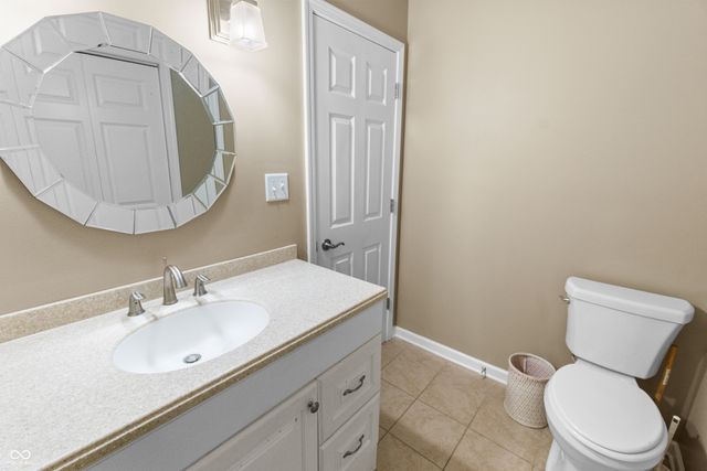 1031 Parkside Drive, Columbus, IN 47203