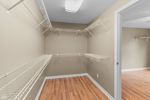 1031 Parkside Drive, Columbus, IN 47203