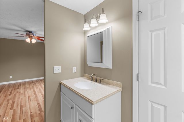 1031 Parkside Drive, Columbus, IN 47203