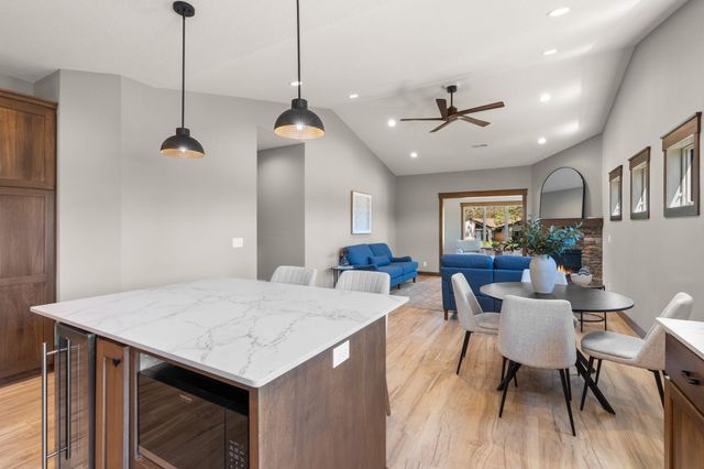 1060 Legend Lane, River Falls, WI 54022