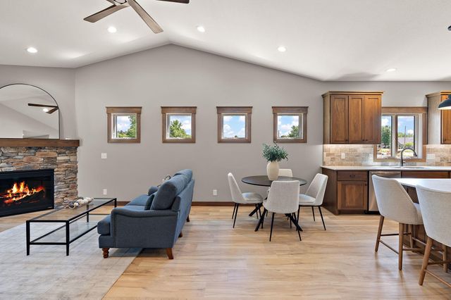 1060 Legend Lane, River Falls, WI 54022
