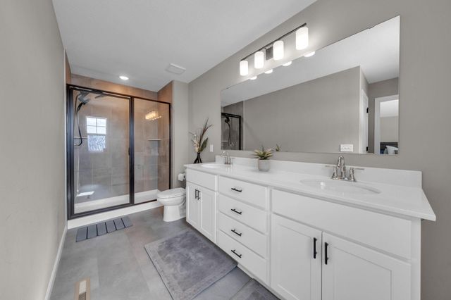 6830 102nd Street S, Cottage Grove, MN 55016