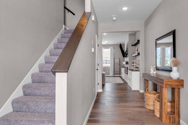 6830 102nd Street S, Cottage Grove, MN 55016