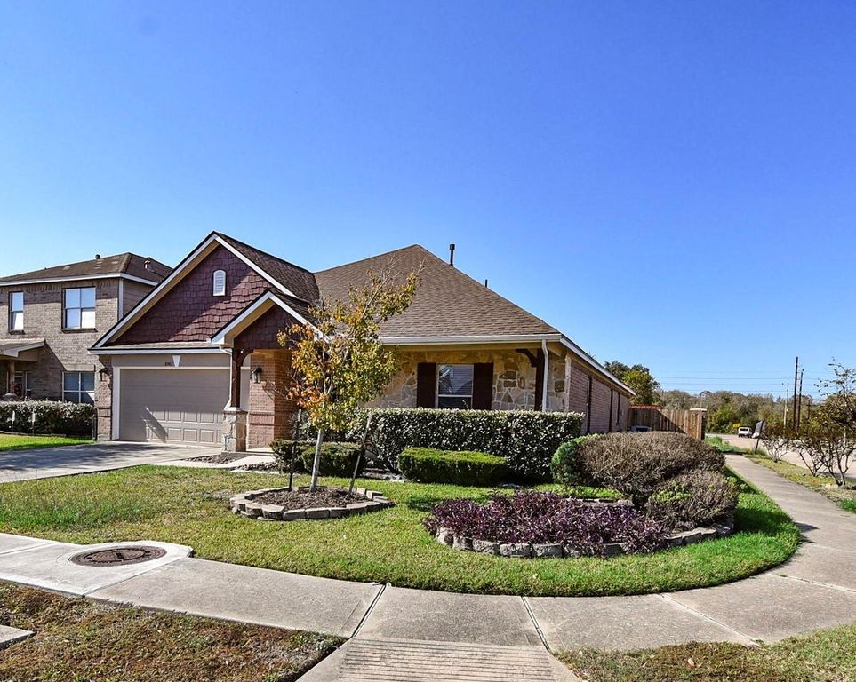 8502 Parapet Place, Rosharon, TX 77583