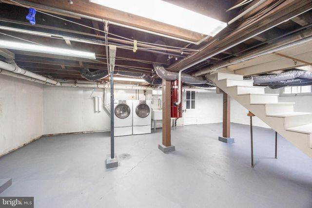 102 LINCOLN ST, Kennett Square, PA 19348