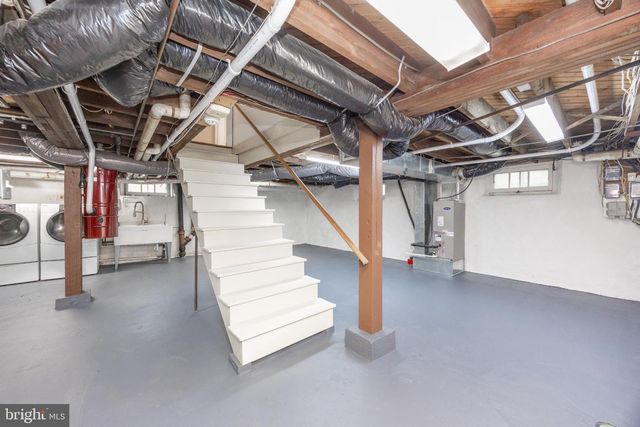 102 LINCOLN ST, Kennett Square, PA 19348