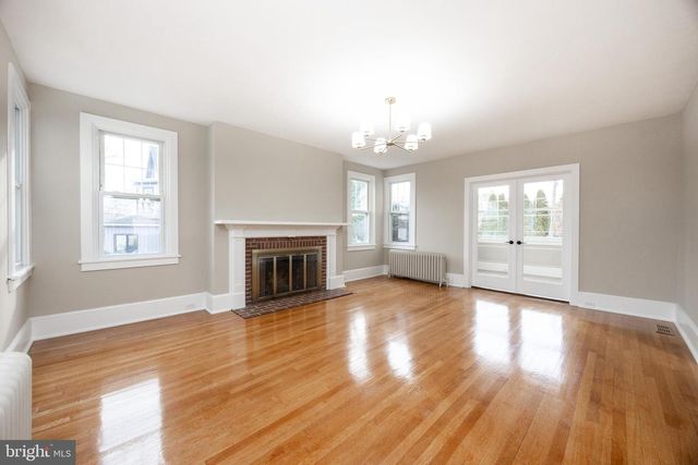 102 LINCOLN ST, Kennett Square, PA 19348