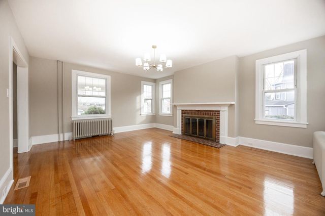 102 LINCOLN ST, Kennett Square, PA 19348