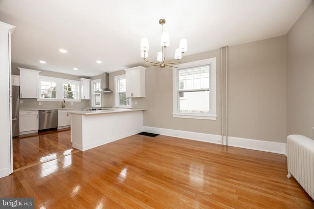 102 LINCOLN ST, Kennett Square, PA 19348