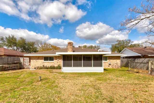 1113 W Flamingo Drive, Seabrook, TX 77586