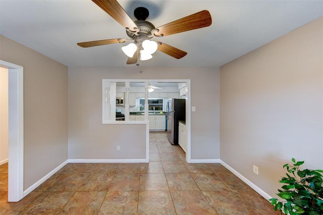 1113 W Flamingo Drive, Seabrook, TX 77586