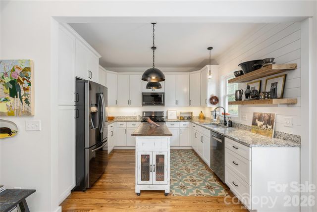 12 Twig Lane, Asheville, NC 28803