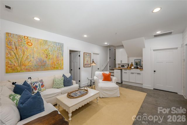 12 Twig Lane, Asheville, NC 28803